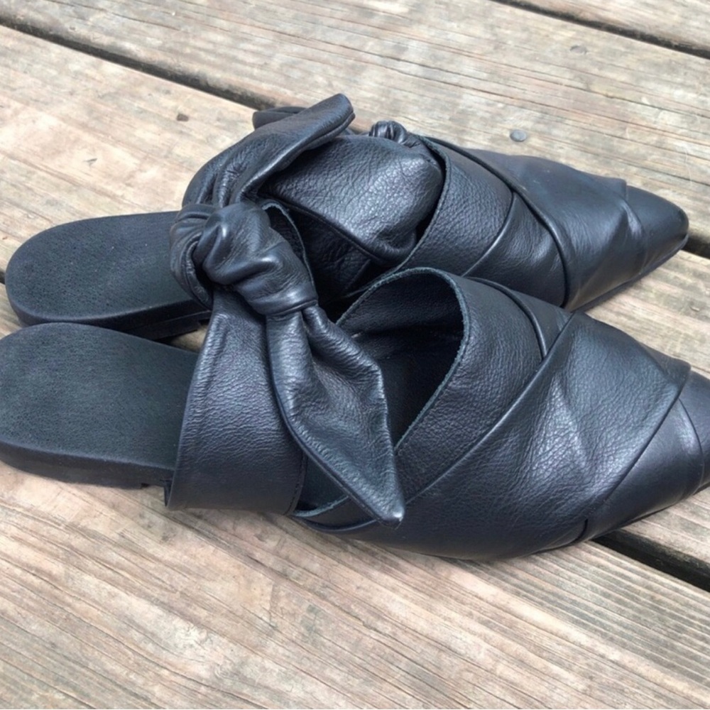 Anthropologie Black Leather Mules with Bow. Size 38. - Picture 4 of 7